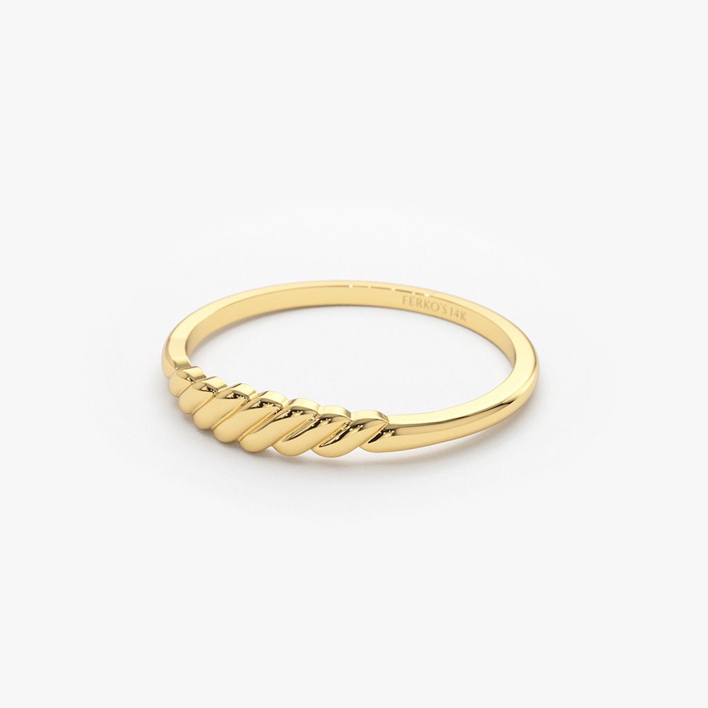 Gold Ring Croissant